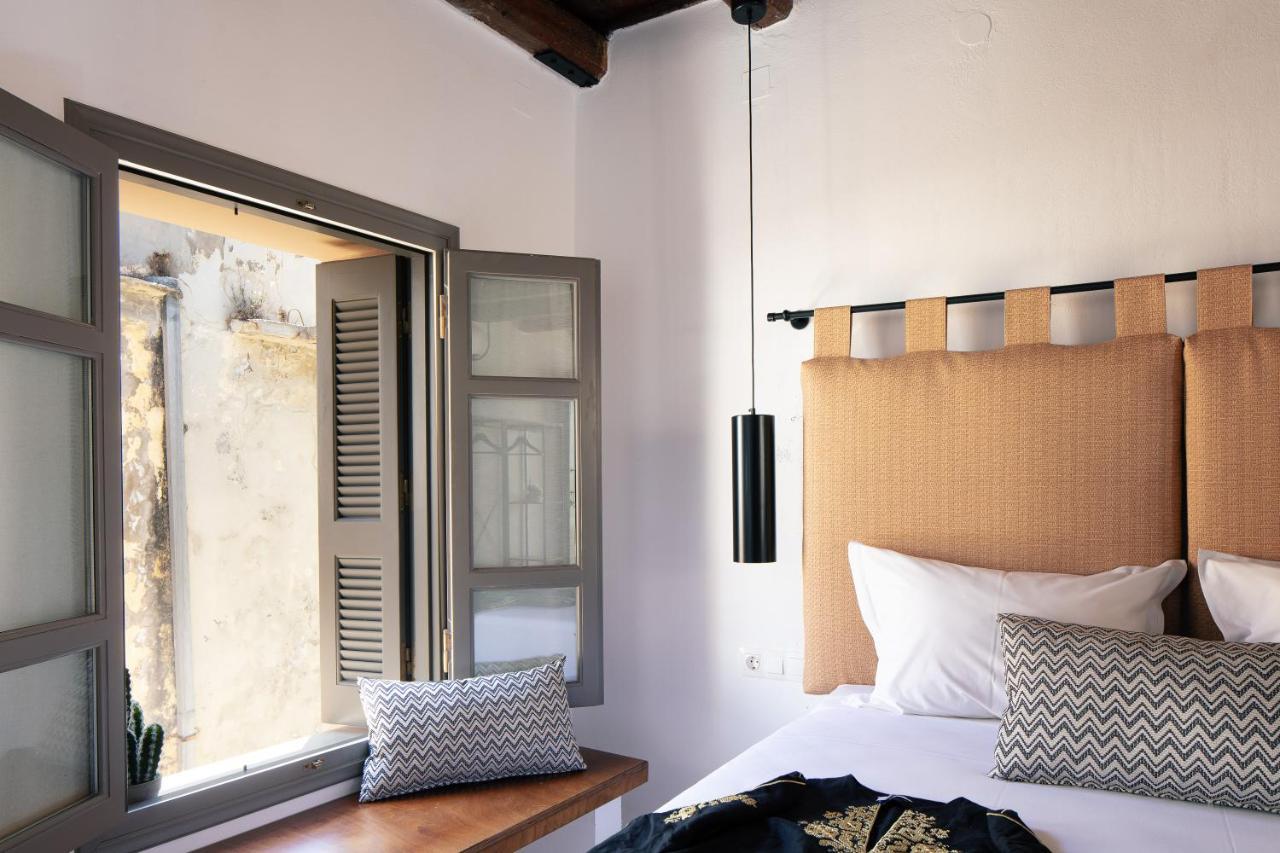 Gateway Suites Ретимно Екстериор снимка
