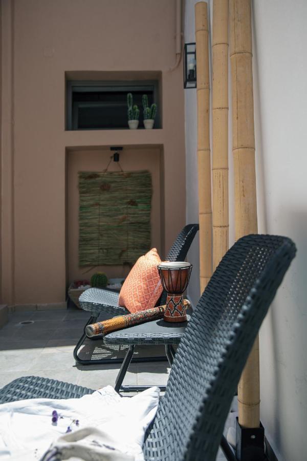 Gateway Suites Ретимно Екстериор снимка