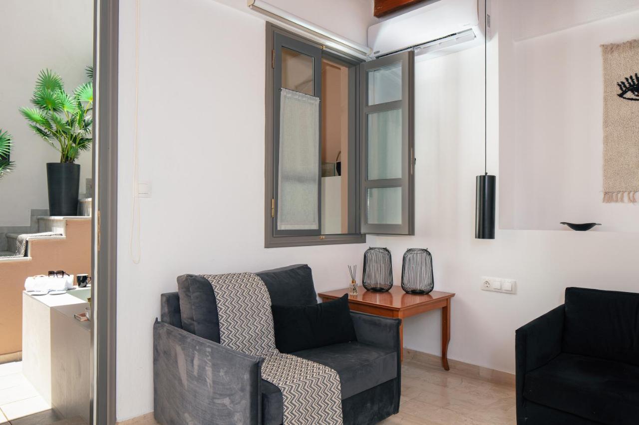 Gateway Suites Ретимно Екстериор снимка